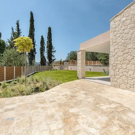 Omorfia Villa Alepú