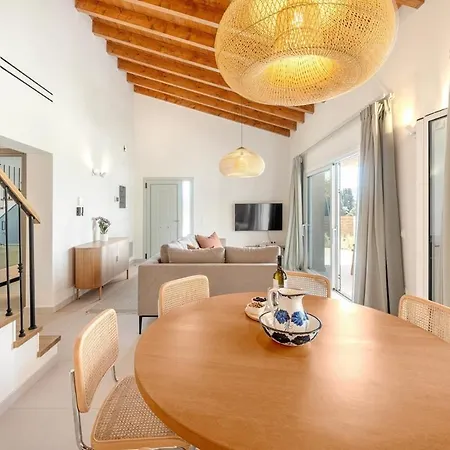 Omorfia Villa *